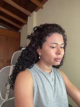 GabriSaenz online show from April 2026 12:50:01 PM