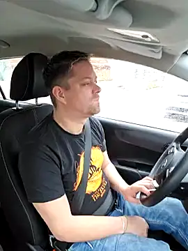 Trucker Hunter online show from December 2024 10:28:02 AM