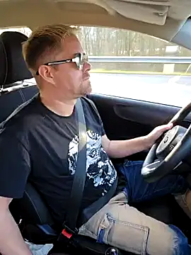 Trucker Hunter online show from March 2025 03:45:02 PM