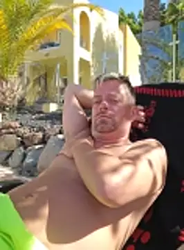 Trucker Hunter online show from October 2025 10:10:02 AM