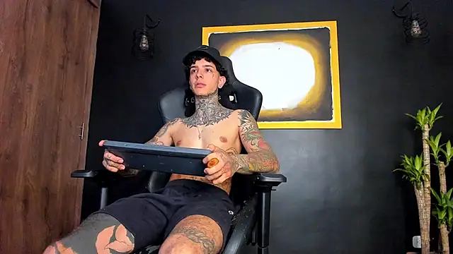 Aron ford online show from December 2024 10:39:02 PM