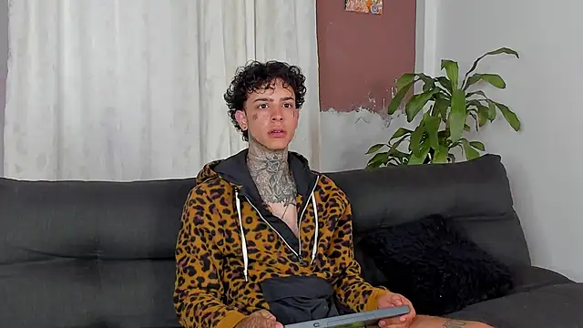 Aron ford online show from October 2025 11:49:02 AM