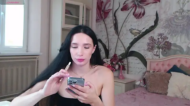 AliciaBow online show from September 2025 02:27:01 PM