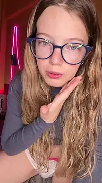 Snapshot of -veranito- chatting on February 2026 03:05:01 AM -veranito- online show from February 2026 03:05:01 AM