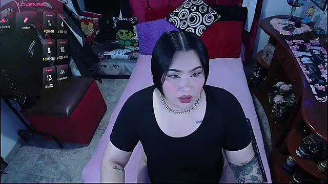 lufek23 online show from November 2025 09:36:02 PM