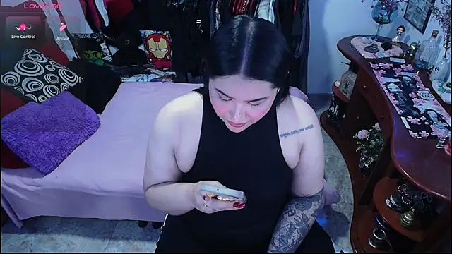 lufek23 online show from November 2025 10:33:02 PM