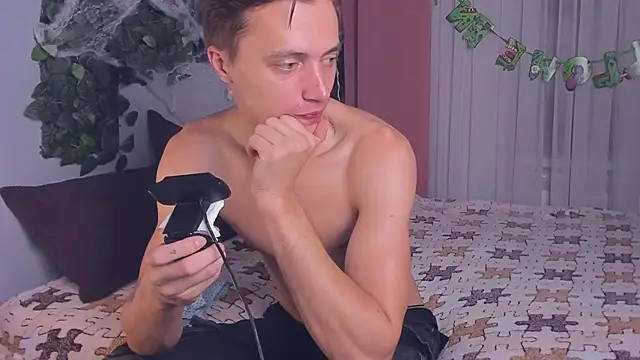 Snapshot of NigelStriker chatting on October 2025 04:46:02 AM NigelStriker online show from October 2025 04:46:02 AM