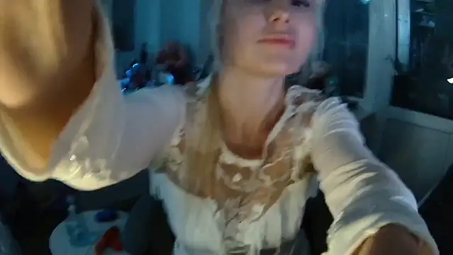 GlamSquirt online show from October 2025 06:30:01 PM