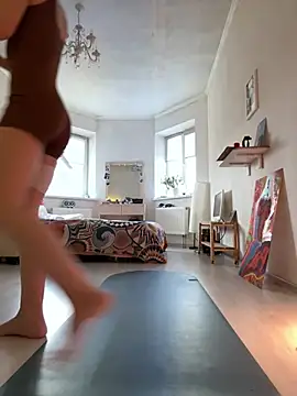 LeyaJohnson online show from March 2026 01:18:02 PM