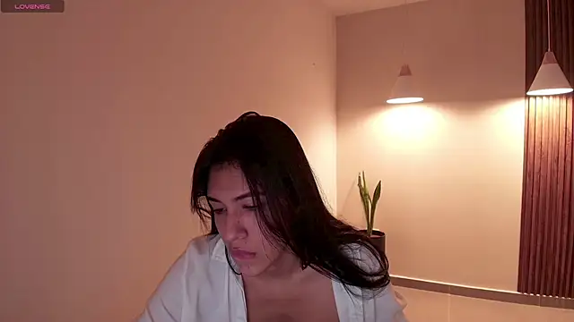 Sassy--Girl online show from February 2026 11:11:01 AM