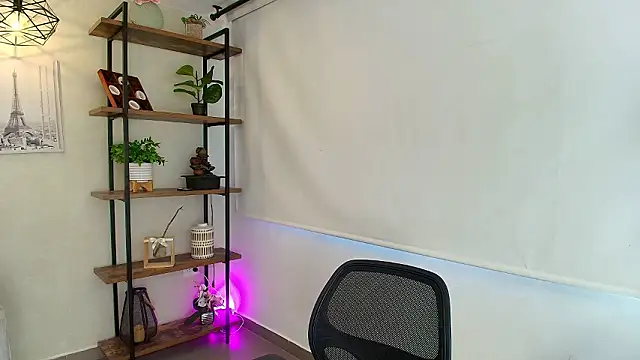 Sassy--Girl online show from March 2026 06:23:02 PM