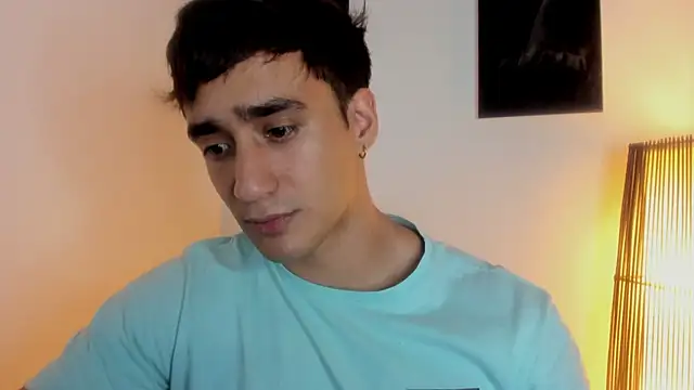 Snapshot of AlexRivera6 chatting on September 2025 01:28:01 AM AlexRivera6 online show from September 2025 01:28:01 AM