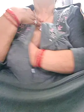 Snapshot of Kavya_XX chatting on December 2024 05:42:02 AM Kavya XX online show from December 2024 05:42:02 AM