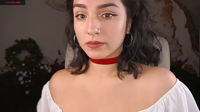 Daphne Moss online show from December 2024 09:00:02 PM