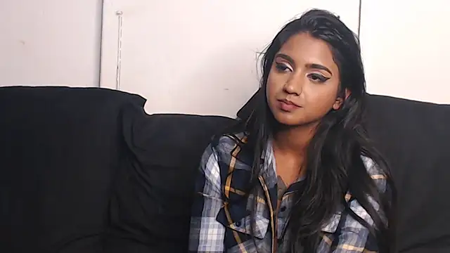 Delilah Blazee online show from February 2025 09:48:01 PM