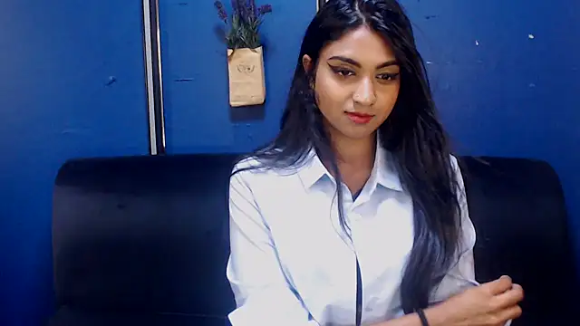 Delilah Blazee online show from March 2025 11:33:02 AM