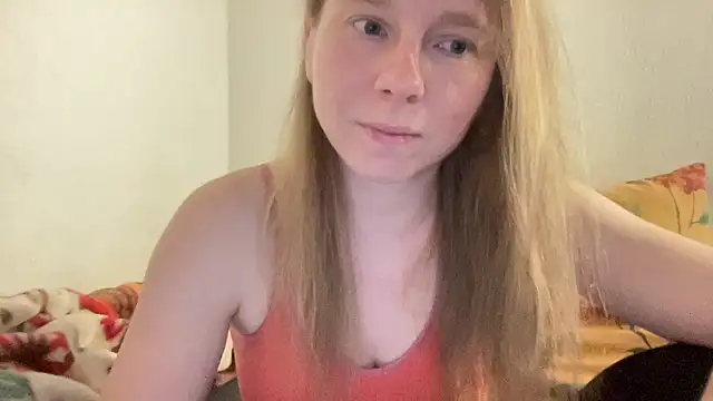 SweetLucy96 online show from March 2025 04:58:02 PM