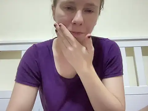 SweetLucy96 online show from November 2025 11:43:02 AM