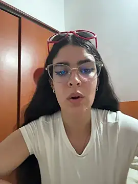  Niah  online show from February 2026 02:08:02 AM