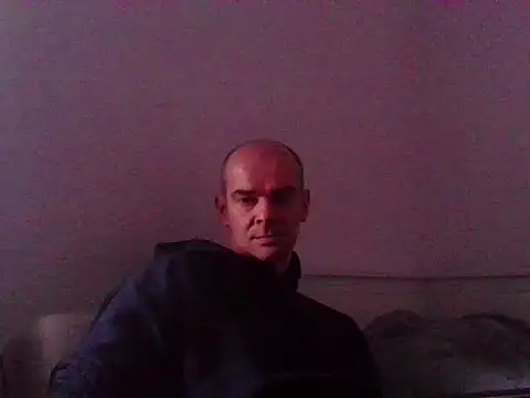 Snapshot of BadRec40 chatting on February 2026 03:24:02 PM BadRec40 online show from February 2026 03:24:02 PM