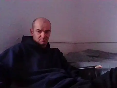 Snapshot of BadRec40 chatting on February 2026 06:57:02 AM BadRec40 online show from February 2026 06:57:02 AM