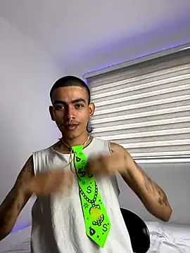 sorry-mom69 online show from October 2025 03:43:01 PM