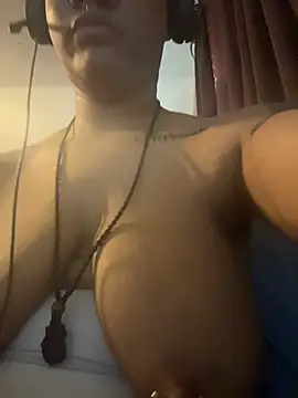 nickytheehawtie online show from March 2026 02:23:01 PM