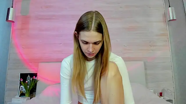 Snapshot of molly_hunt_ chatting on February 2026 06:32:01 AM molly hunt online show from February 2026 06:32:01 AM