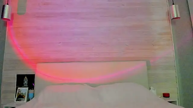 Snapshot of molly_hunt_ chatting on March 2026 03:56:02 AM molly hunt online show from March 2026 03:56:02 AM