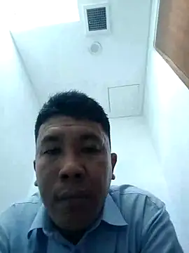 Snapshot of Dewan92 chatting on October 2025 08:04:01 AM Dewan92 online show from October 2025 08:04:01 AM