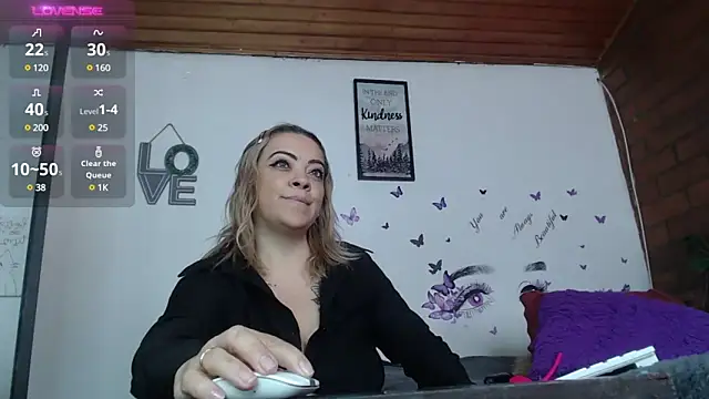 LIila28six online show from January 2025 07:49:01 PM