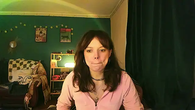 ClancyMorissey online show from October 2025 07:14:01 PM