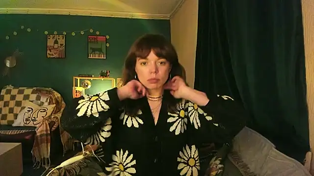 ClancyMorissey online show from November 2025 08:03:01 PM