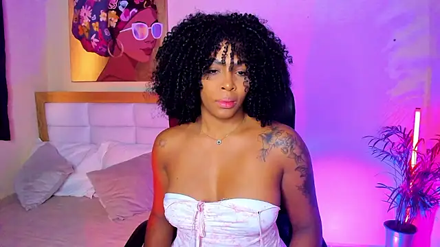 AitanaBrown  online show from February 2026 09:19:02 PM