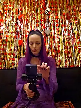 Adrina Drake online show from February 2026 04:13:01 AM