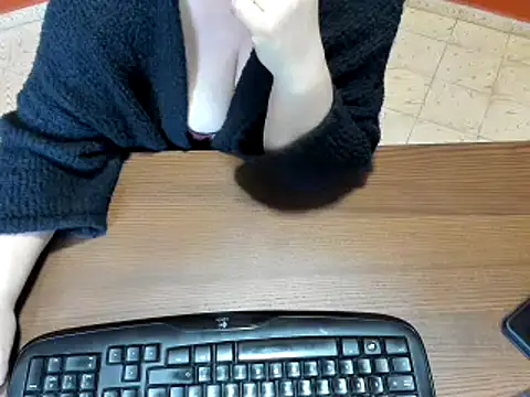 NikkiHolland online show from February 2025 08:09:02 AM