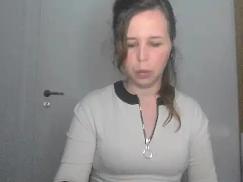 Snapshot of loveis007 chatting on March 2025 09:29:02 PM loveis007 online show from March 2025 09:29:02 PM