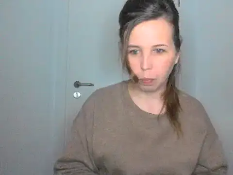 Snapshot of loveis007 chatting on March 2025 09:21:02 PM loveis007 online show from March 2025 09:21:02 PM