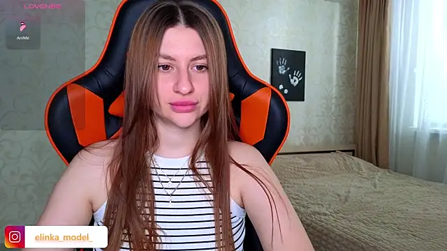 Snapshot of Elishka_ chatting on June 2026 04:39:02 AM Elishka online show from June 2026 04:39:02 AM