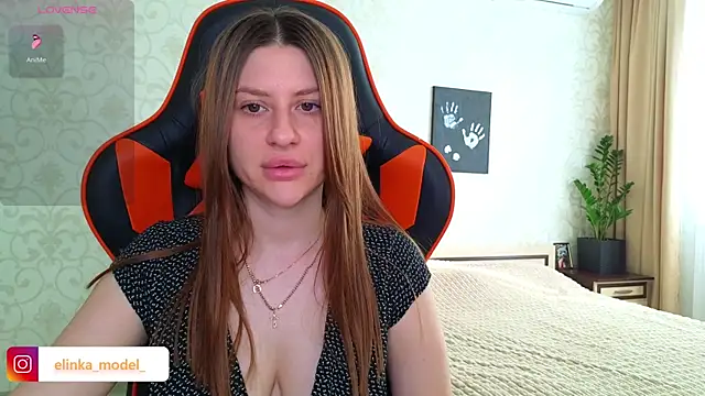 Snapshot of Elishka_ chatting on July 2026 06:07:01 AM Elishka online show from July 2026 06:07:01 AM