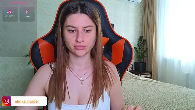 Snapshot of Elishka_ chatting on July 2026 05:58:01 AM Elishka online show from July 2026 05:58:01 AM