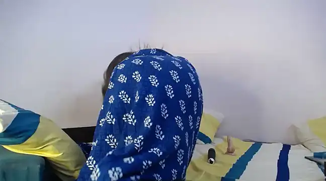 Snapshot of cutee__crazy chatting on December 2024 05:44:01 PM cutee crazy online show from December 2024 05:44:01 PM