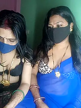 Snapshot of cutee__crazy chatting on October 2025 05:44:02 PM cutee crazy online show from October 2025 05:44:02 PM