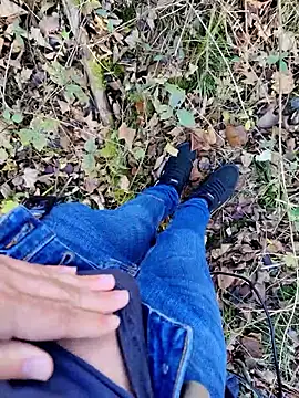 Snapshot of Boring_one chatting on November 2025 01:43:01 PM Boring one online show from November 2025 01:43:01 PM