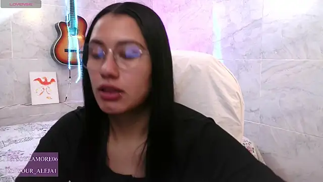 Snapshot of LauraRuiz1 chatting on June 2026 10:48:02 PM LauraRuiz1 online show from June 2026 10:48:02 PM