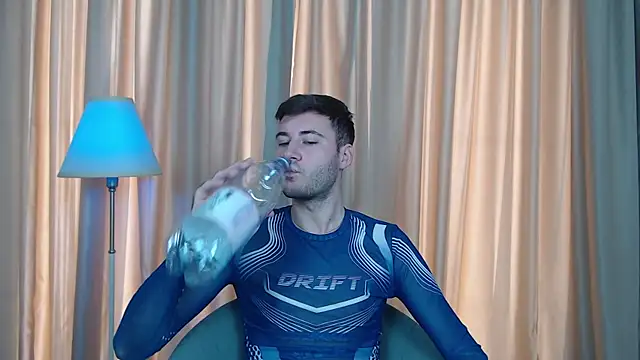 Snapshot of JustinMorrisX chatting on November 2025 09:33:02 AM JustinMorrisX online show from November 2025 09:33:02 AM