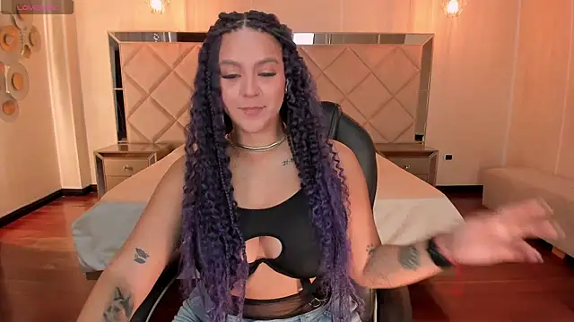 ToriCrossX online show from February 2025 12:57:02 PM