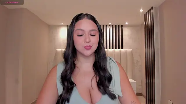 ToriCrossX online show from November 2025 12:55:02 AM