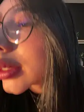 isabella jade online show from November 2025 01:12:02 PM