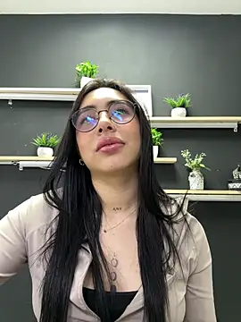 isabella jade online show from November 2025 01:22:01 PM